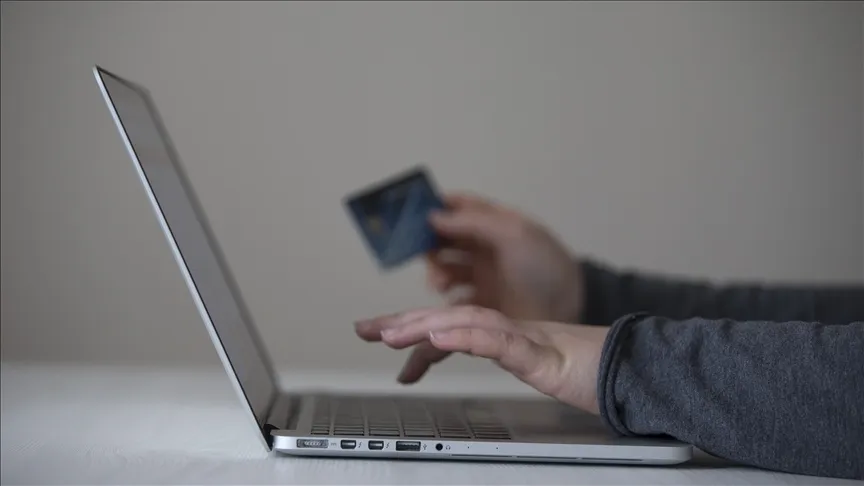 Yurt dışı sitelerinden alışverişlerde kişisel bilgi paylaşımına dikkat