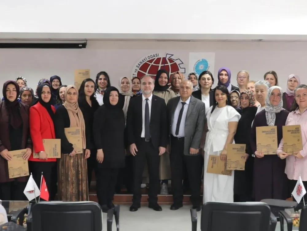 NİĞDE’DE KADIN GİRİŞİMCİLERE YÖNELİK FİNANSAL OKURYAZARLIK EĞİTİMLERİ TAMAMLANDI