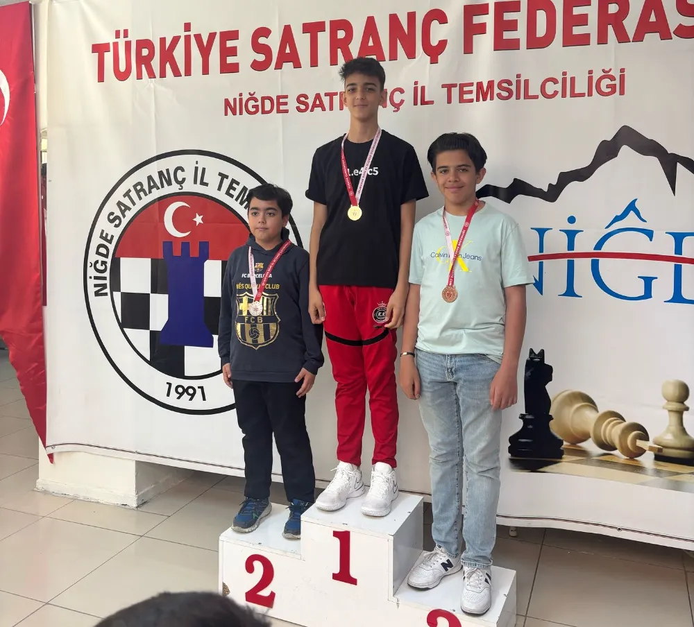 NİĞDELİ GENÇ SATRANÇTA ZİRVEDE