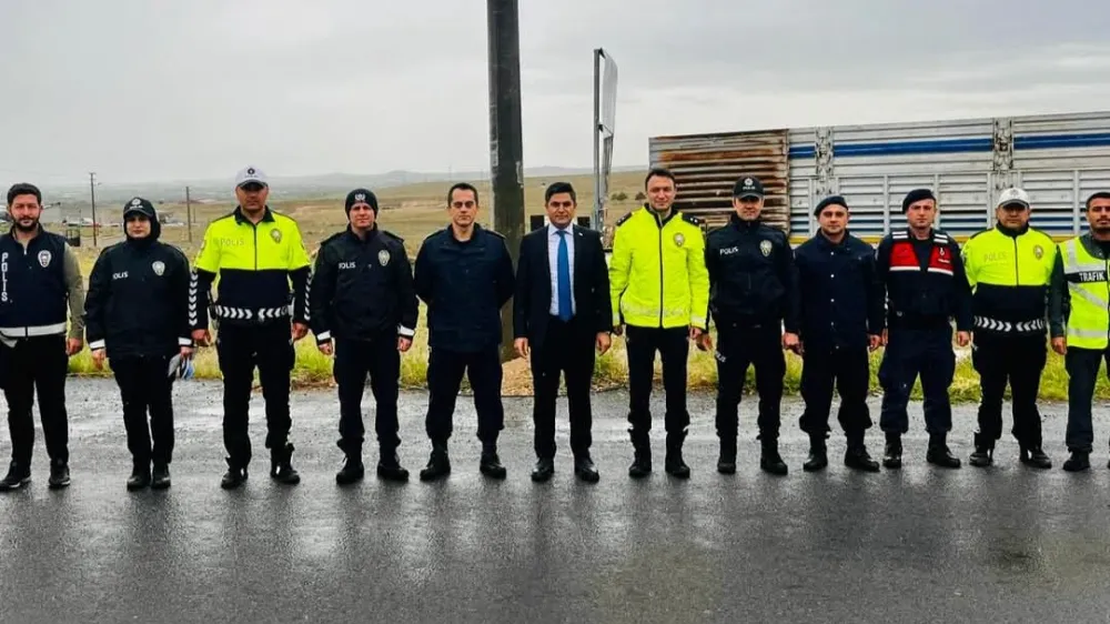 ALTUNHİSAR’DA TRAFİK HAFTASINA “BİR KURAL BİR ÖMÜR” DAMGASI