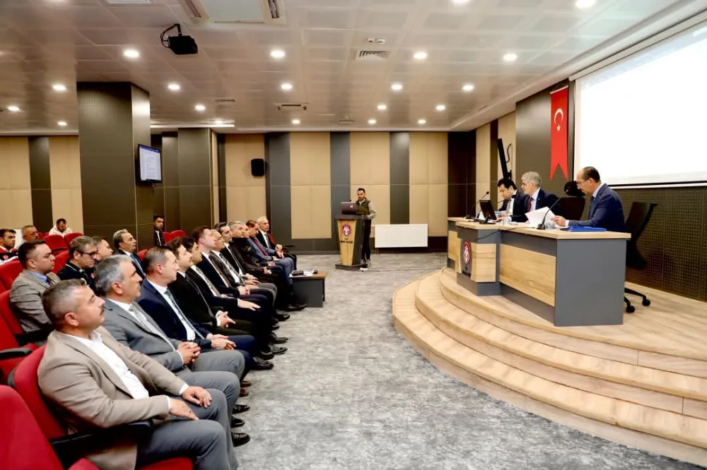 NİĞDE’DE İL HAYVANLARI KORUMA KURULU TOPLANTISI GERÇEKLEŞTİRİLDİ 