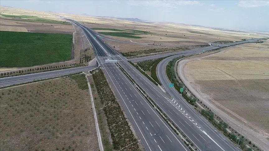 MİLYONLARIN MERAK ETTİĞİ SORU YANIT BULDU: BAYRAMDA GEÇİŞLER ÜCRETSİZ Mİ?