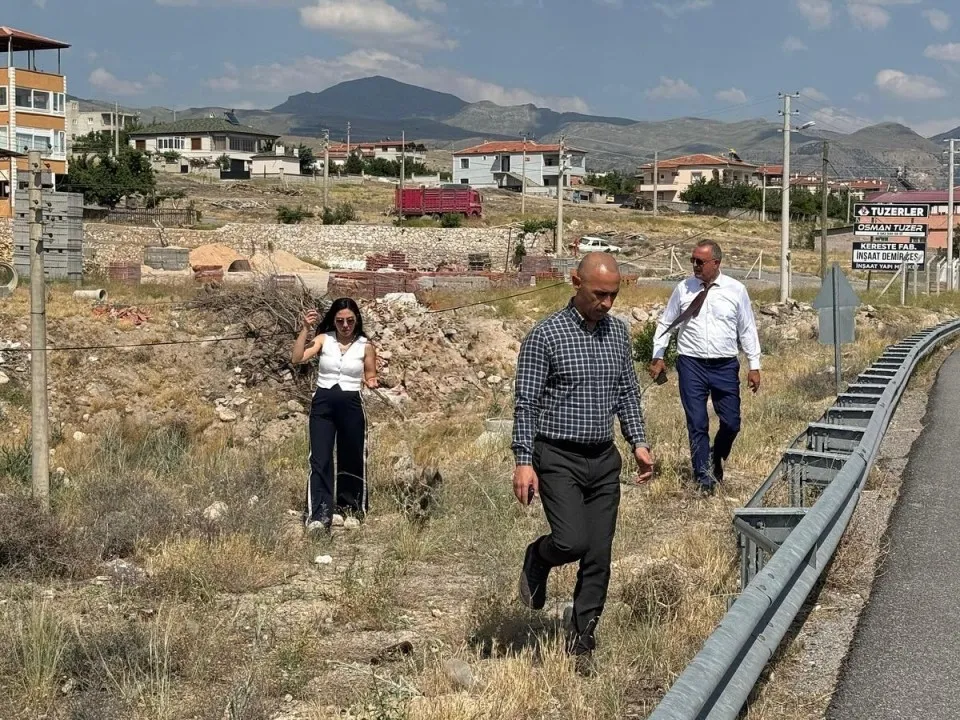 ALTUNHİSAR’DA ALT GEÇİT PROJESİ İÇİN SAHA İNCELEMESİ YAPILDI