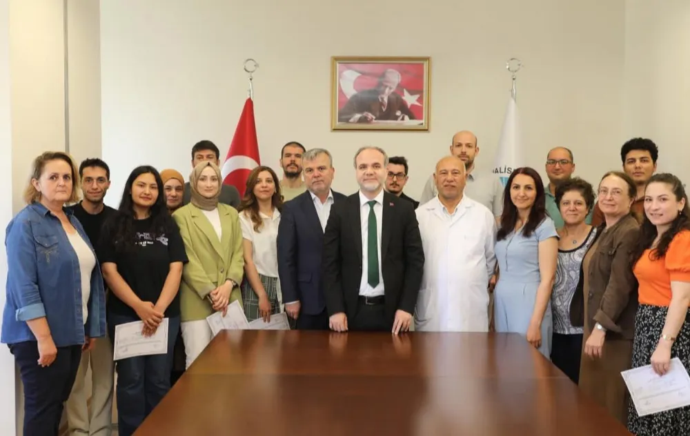 NİĞDE’DE DİJİTAL TARIM VE AB PROJE EĞİTİMİNİ TAMAMLAYANLARA SERTİFİKA