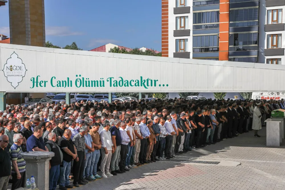 İş İnsanı Mahir Ecemiş Son Yolculuğuna Uğurlandı