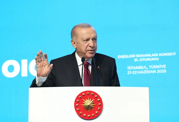 CUMHURBAŞKANI ERDOĞAN İSLAM ALEMİ ARTIK KENDİ KUTBUNU OLUŞTURMALI