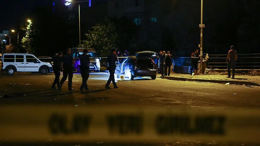 BIÇAKLI KAVGADA 3 KİŞİ YARALANDI