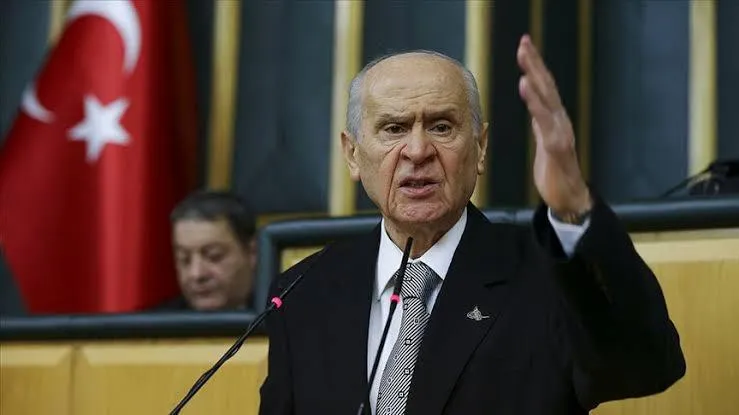 BAHÇELİ’DEN TRUMP’A SERT SÖZLER “GÜVENİLMEZ VE SAMİMİYETSİZ”