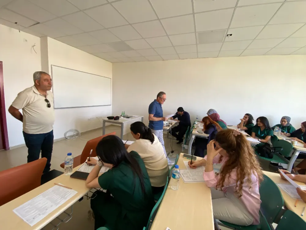 NÖHÜ AĞIZ VE DİŞ SAĞLIĞI MERKEZİ’NDE İSG EĞİTİMİ DÜZENLENDİ