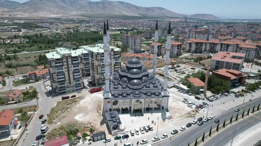 NİĞDE’DE MURADİYE CAMİİ’NDE İLK CUMA VE BAYRAM BULUŞMASI