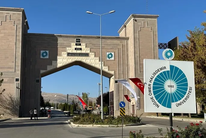 NİĞDE ÖMER HALİSDEMİR ÜNİVERSİTESİ’NDE ULUSLARARASI LİSANS BAŞVURULARI BAŞLADI