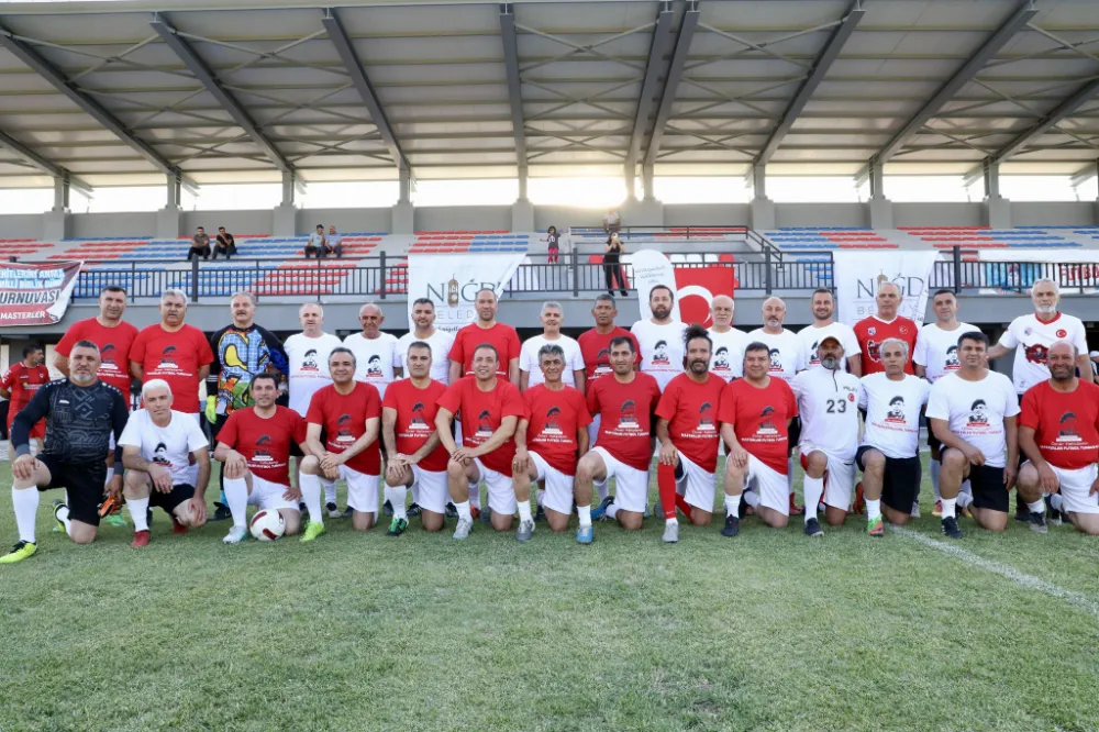 NİĞDE’DE ŞEHİT ÖMER HALİSDEMİR ANISINA MASTERLER FUTBOL TURNUVASI DÜZENLENDİ