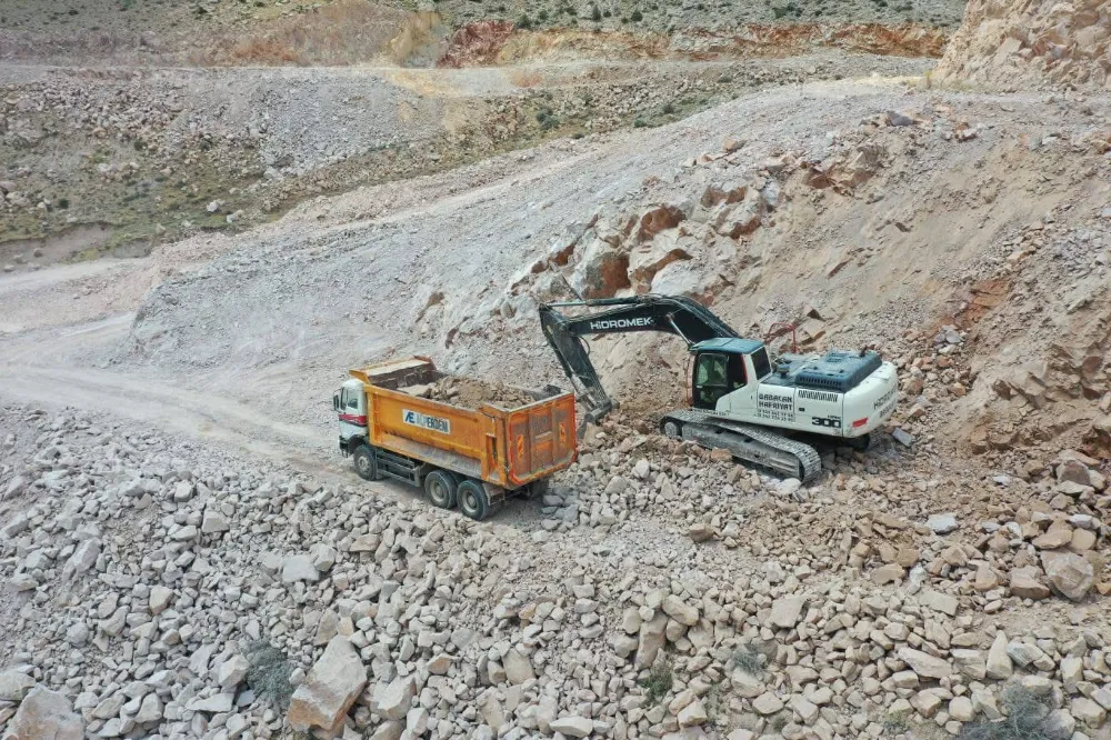 NİĞDE’DE İKİ GÖLET PROJESİNDE ÇALIŞMALAR SÜRÜYOR