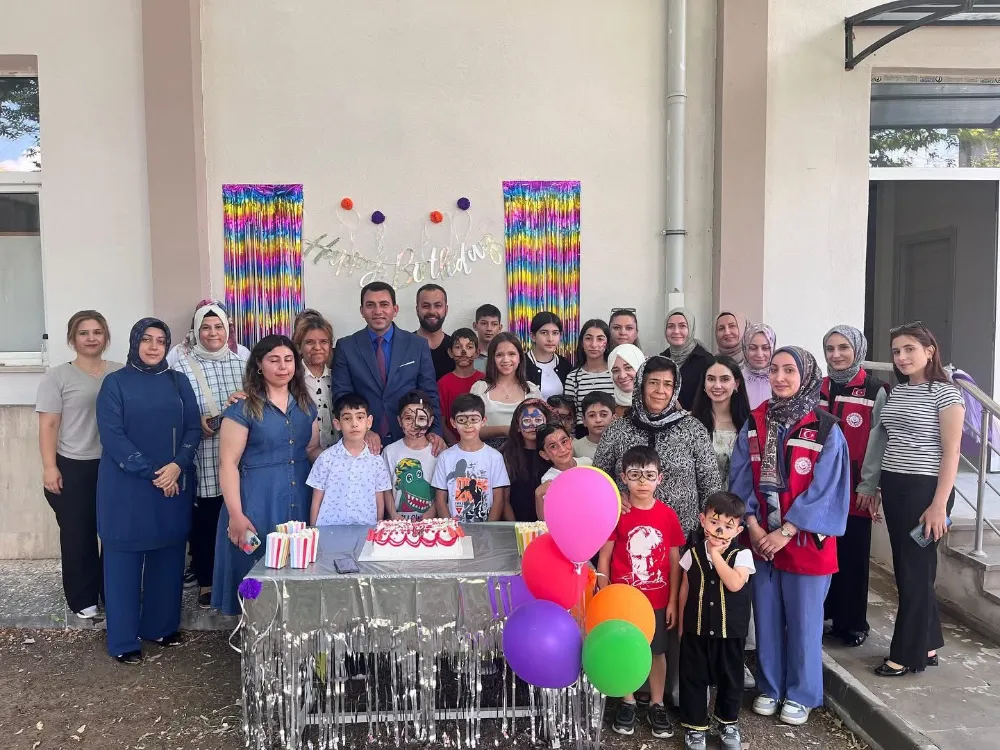 DOĞUM GÜNÜ ŞENLİĞİYLE RENKLİ ANLAR YAŞANDI