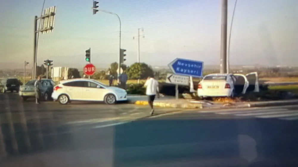 TOKİ KAVŞAĞINDA KAZA 1