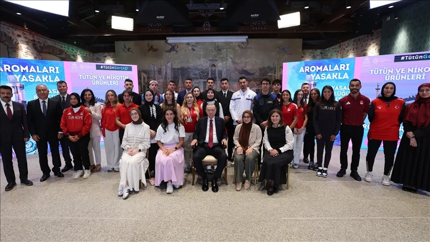 CUMHURBAŞKANI ERDOĞAN, SPORCULAR VE GENÇLERLE BİR ARAYA GELDİ