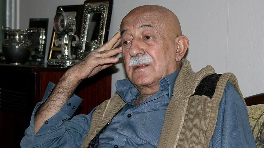 Şiirleriyle modern hayatın karşısında olan usta edebiyatçı 