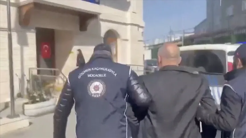 GÖÇMEN KAÇAKÇILIĞI YAPAN ŞÜPHELİ TUTUKLANDI