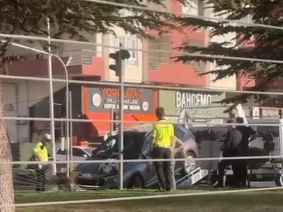 NİĞDE’DE İKİ ARAÇ ÇARPIŞTI: 2 SÜRÜCÜ YARALANDI