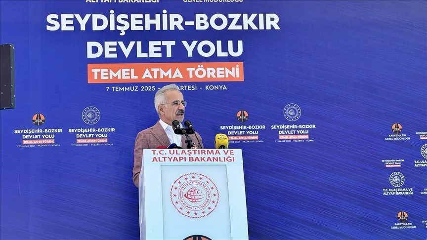 Bakan Uraloğlu 