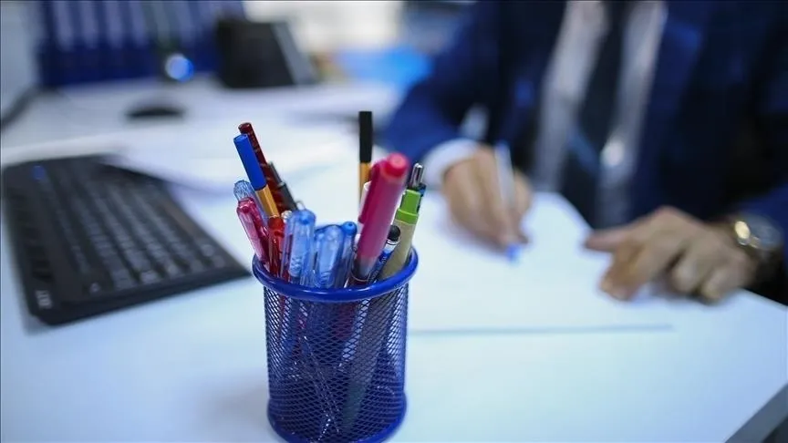 BAZİ BAKANLIK VE KURUMLARA 2 BİN 659 KADRO İHDAS EDİLDİ