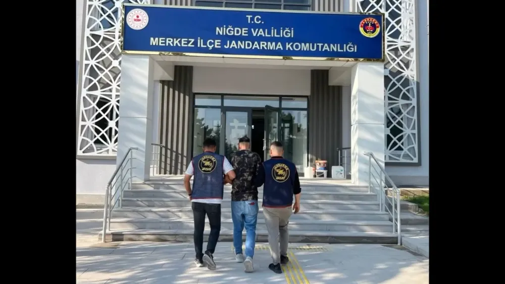 NİĞDE’DE ŞAFAK OPERASYONU: 20 YIL CEZASI OLAN DA YAKALANDI (VİDEO HABER)