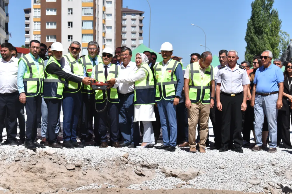 GÜMÜŞTAŞ ANAOKULU TEMELİ TÖRENLE ATILDI