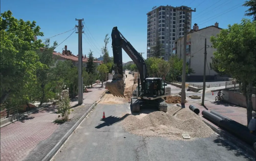 NİĞDE BELEDİYESİ ALTYAPI VE ÇEVRE DÜZENLEME ÇALIŞMALARINA HIZ KESMEDEN DEVAM EDİYOR