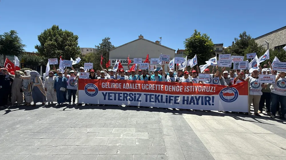 MEMUR-SEN’DEN 81 İLDE EŞ ZAMANLI “YETERSİZ TEKLİFE HAYIR” EYLEMİ 