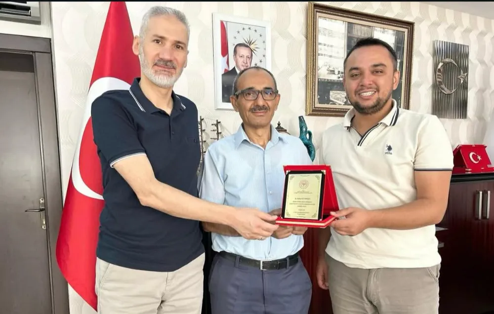 NİĞDE’DE 38 YILLIK HİZMETE TEŞEKKÜR PLAKETİ