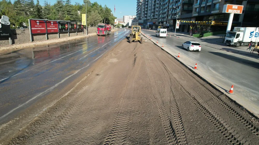 NİĞDE’DE TRAFİKTE YENİ DÖNEM: MECBURİYET CADDESİ TEK YÖN PROJESİ BAŞLADI (VİDEO HABER)