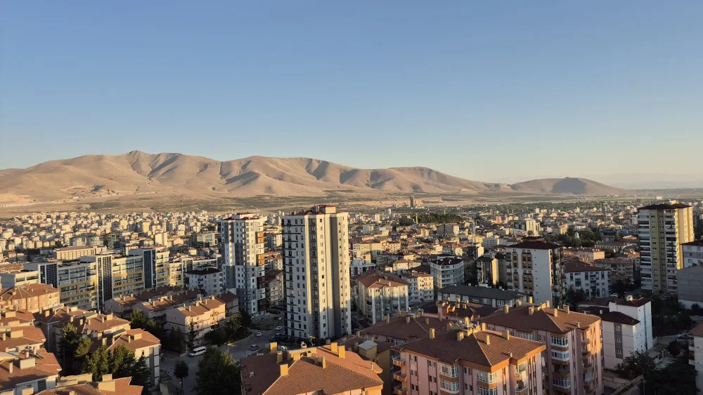 NİĞDE’DE SONBAHARIN İLK HAFTASI GÜNEŞLİ VE SICAK GEÇECEK