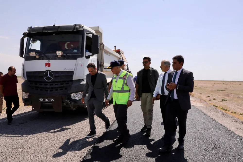 NİĞDE’DE KÖY YOLLARI KÖYDES PROJESİ İLE YENİLENİYOR
