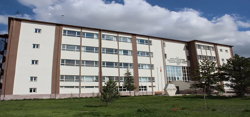 BOR HALİL ZÖHRE ATAMAN MYO, 7 PROGRAMIYLA YENİ ÖĞRENCİLERİNİ BEKLİYOR