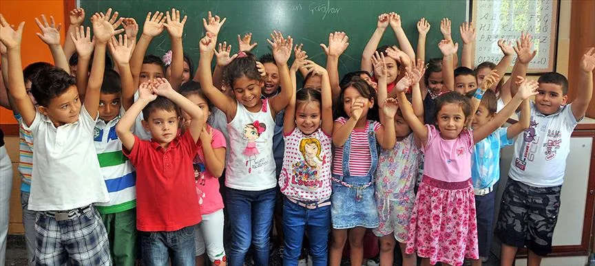 NİĞDE’DE MİNİKLER İÇİN OKUL ZİLİ ÇALDI