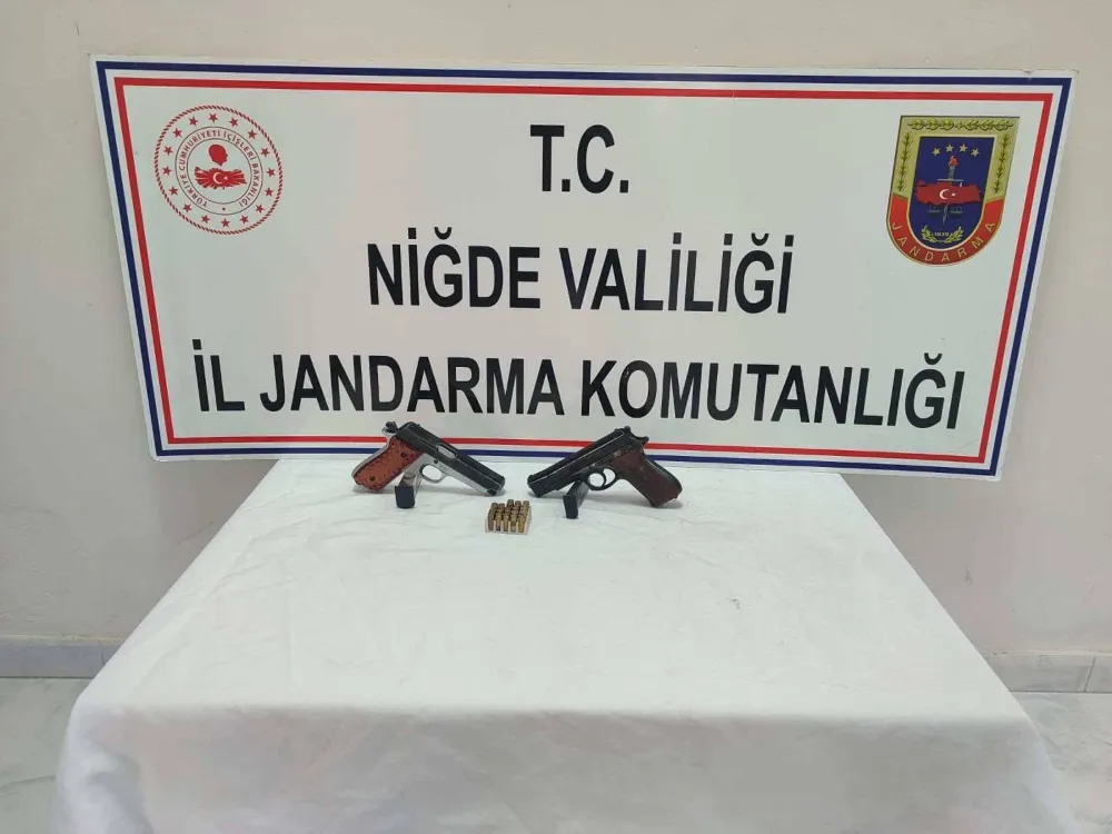 NİĞDE’DE ŞÜPHELİ EVİNDE SİLAH VE MÜHİMMAT YAKALANDI