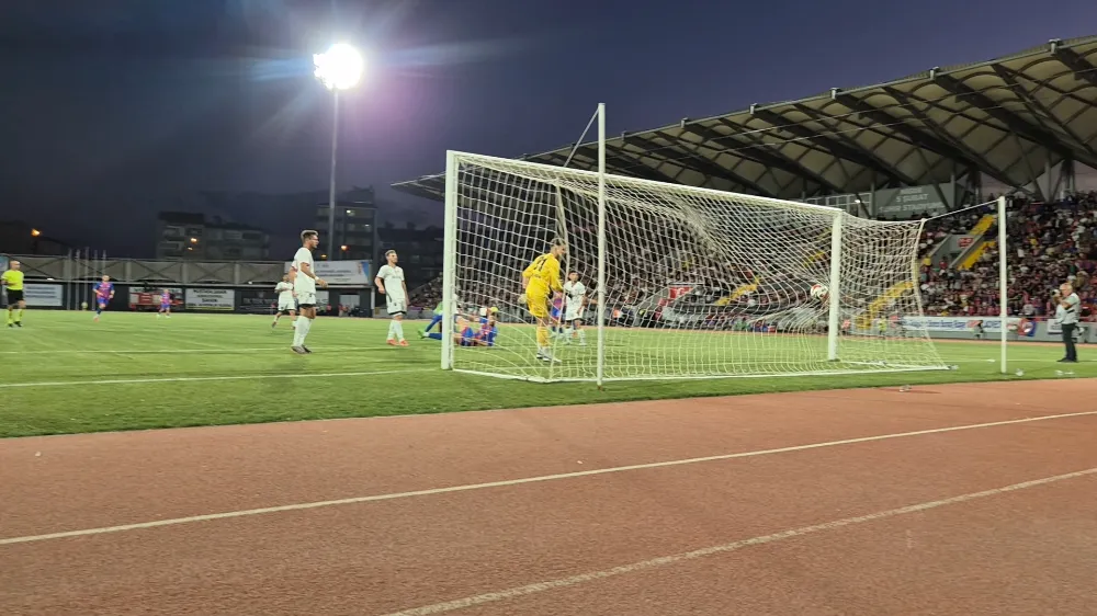 NİĞDE BELEDİYESPOR YENİ STADYUMDA İLK GOLÜ BULDU