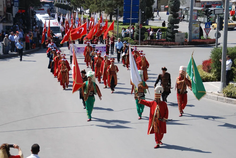 NİĞDE’DE ESNAF VE SANATKÂRLAR 18. KEZ AHİLİK HAFTASINDA BULUŞUYOR
