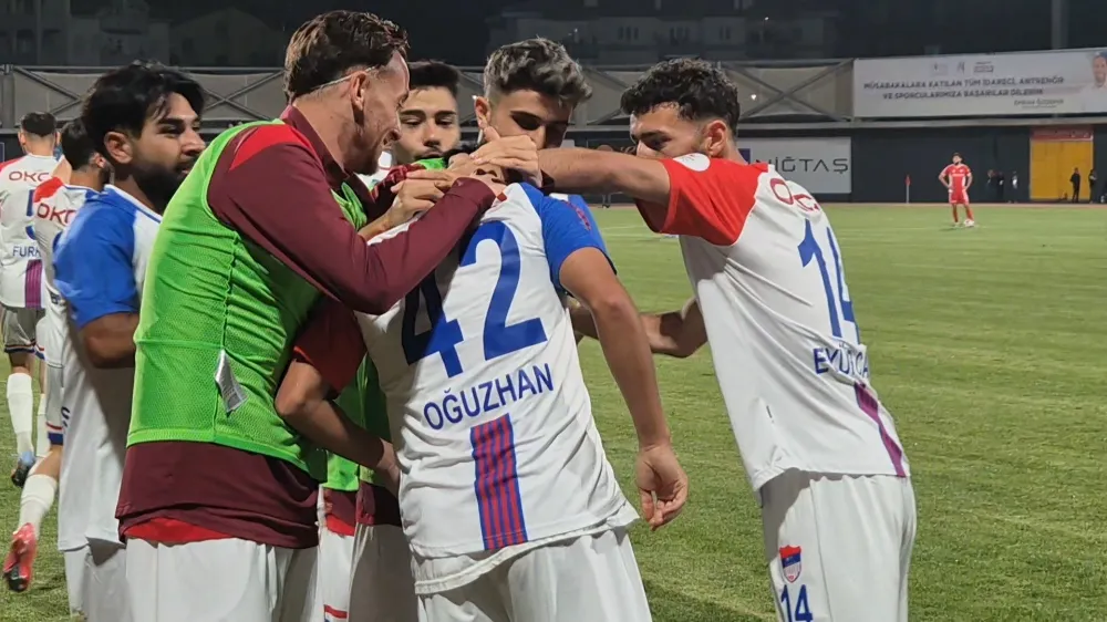 NİĞDE BELEDİYESPOR ZİRAAT KUPASI’NDA FARKI 3’E ÇIKARDI: GOL ANI (VİDEO HABER)