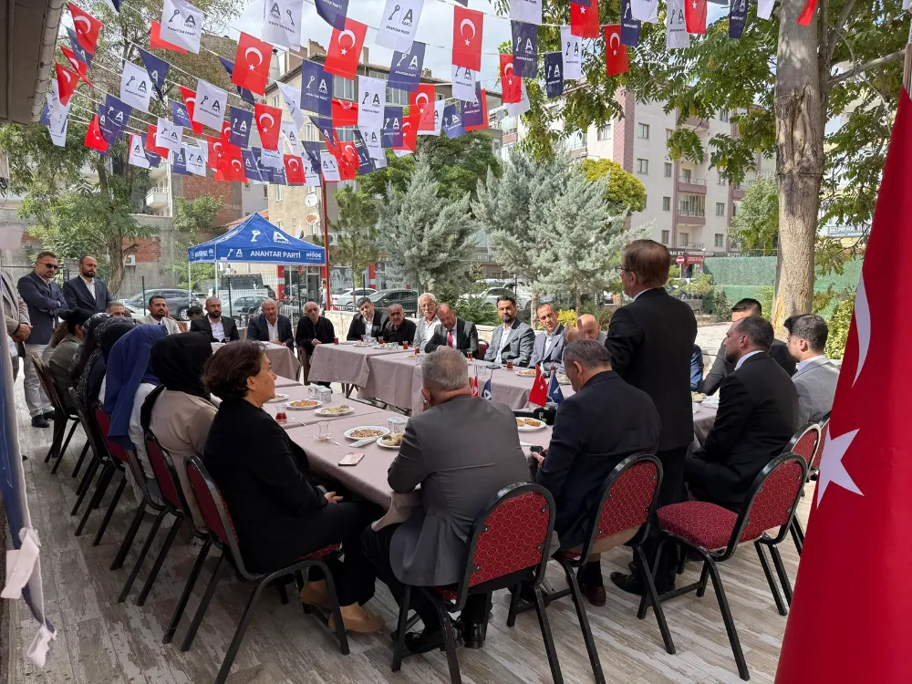 ANAHTAR PARTİ’DEN NİĞDE’DE İSTİŞARE TOPLANTISI