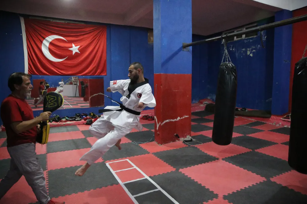 PARA TEKVANDOCU NİĞDELİ MUHAMMED