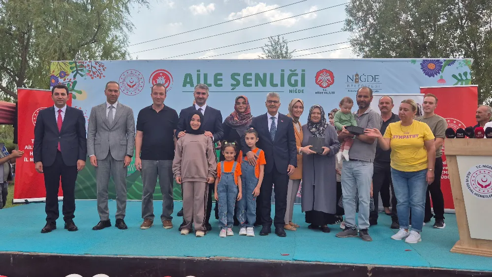 NİĞDE’DE 2025 AİLE YILI ETKİNLİKLERİ KAPSAMINDA “AİLE ŞENLİĞİ” DÜZENLENDİ