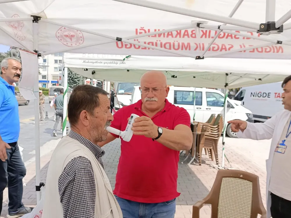 NİĞDE’DE SİGARA BIRAKMA VE FARKINDALIK STANTLARI KURULDU