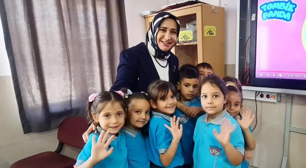NİĞDE’DE UYUM HAFTASI ETKİNLİĞİ: İL MÜDÜRÜ ÖZBEK ÖĞRENCİLERLE BULUŞTU
